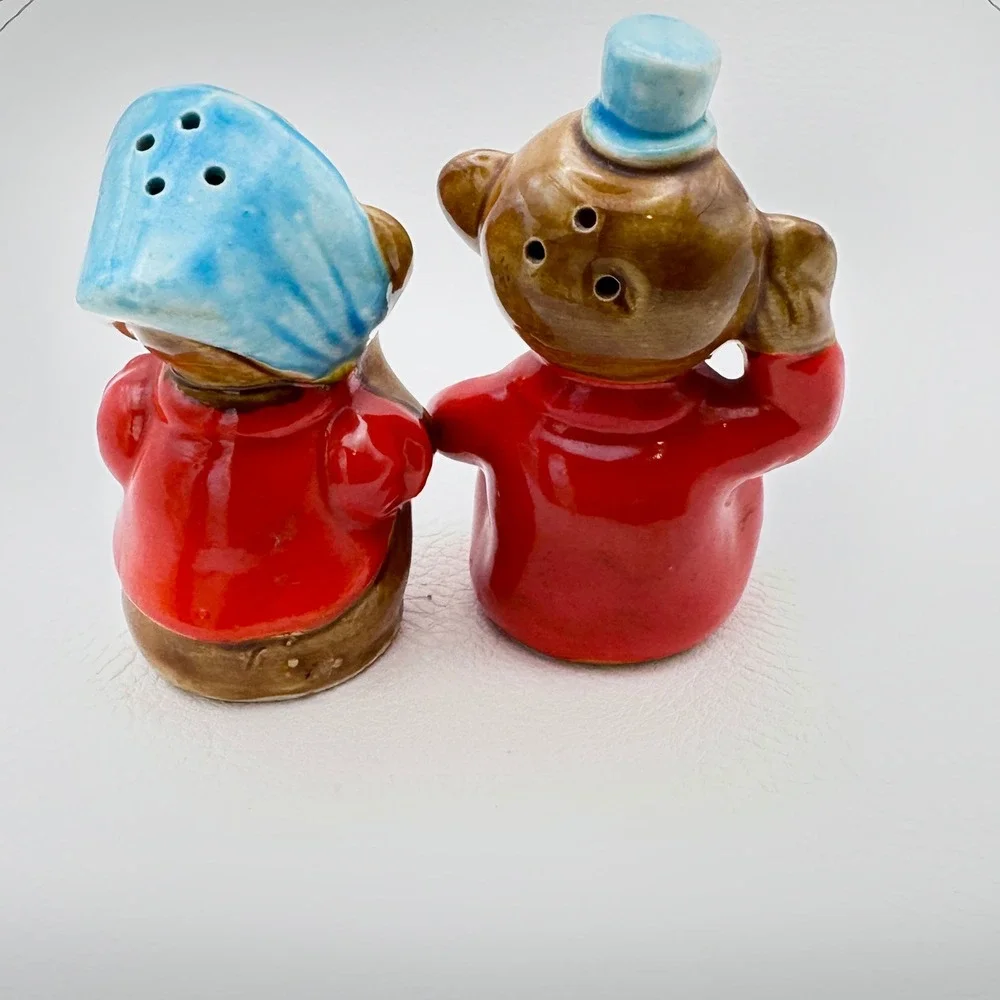 Vintage Japan Monkey Salt Pepper Shakers Figural Ceramic 3.25